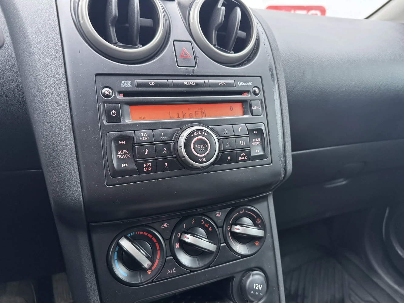 Nissan Qashqai, 2010г, передний привод, вариатор