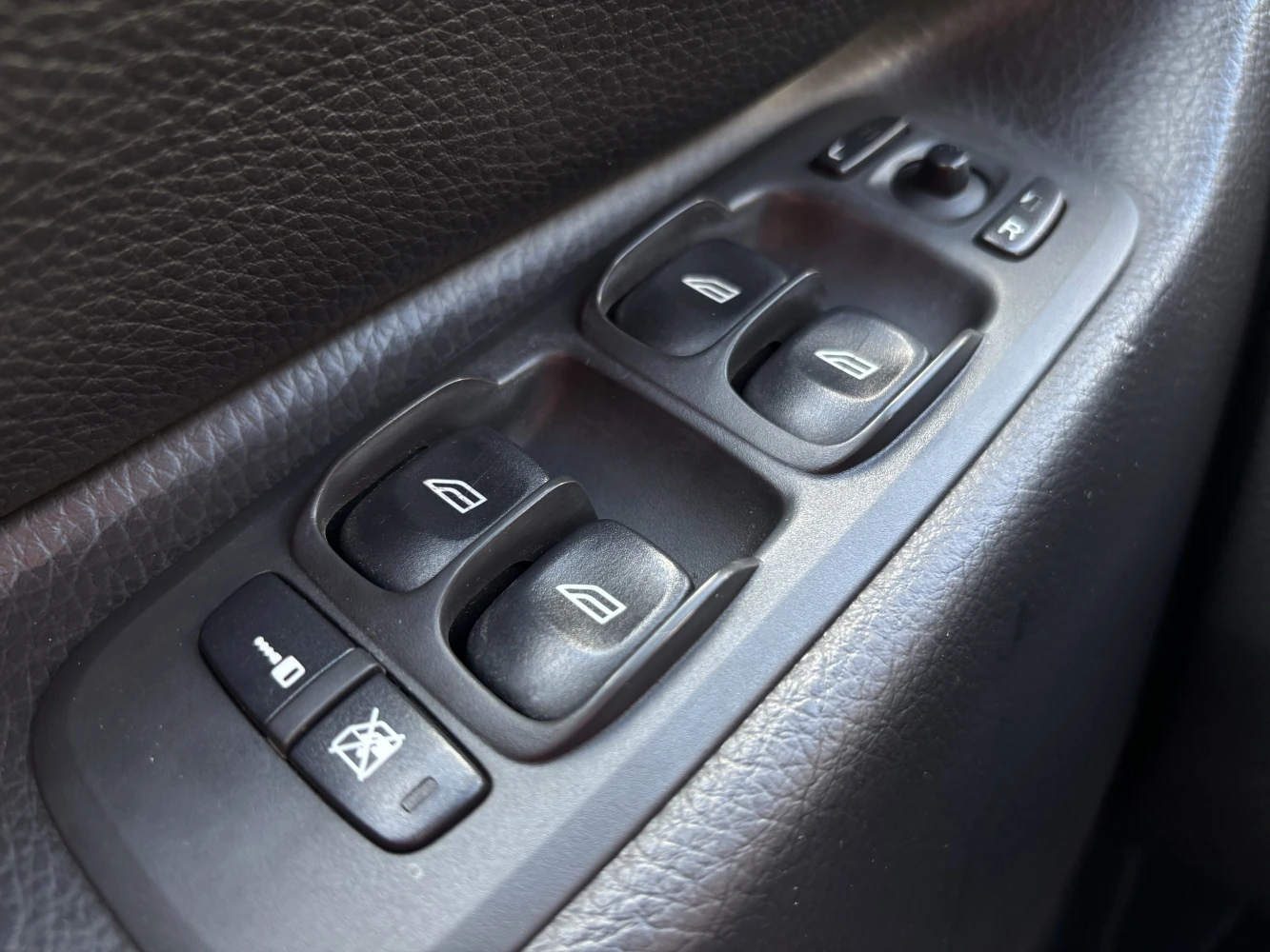 Volvo XC90, 2012г, передний привод, автомат