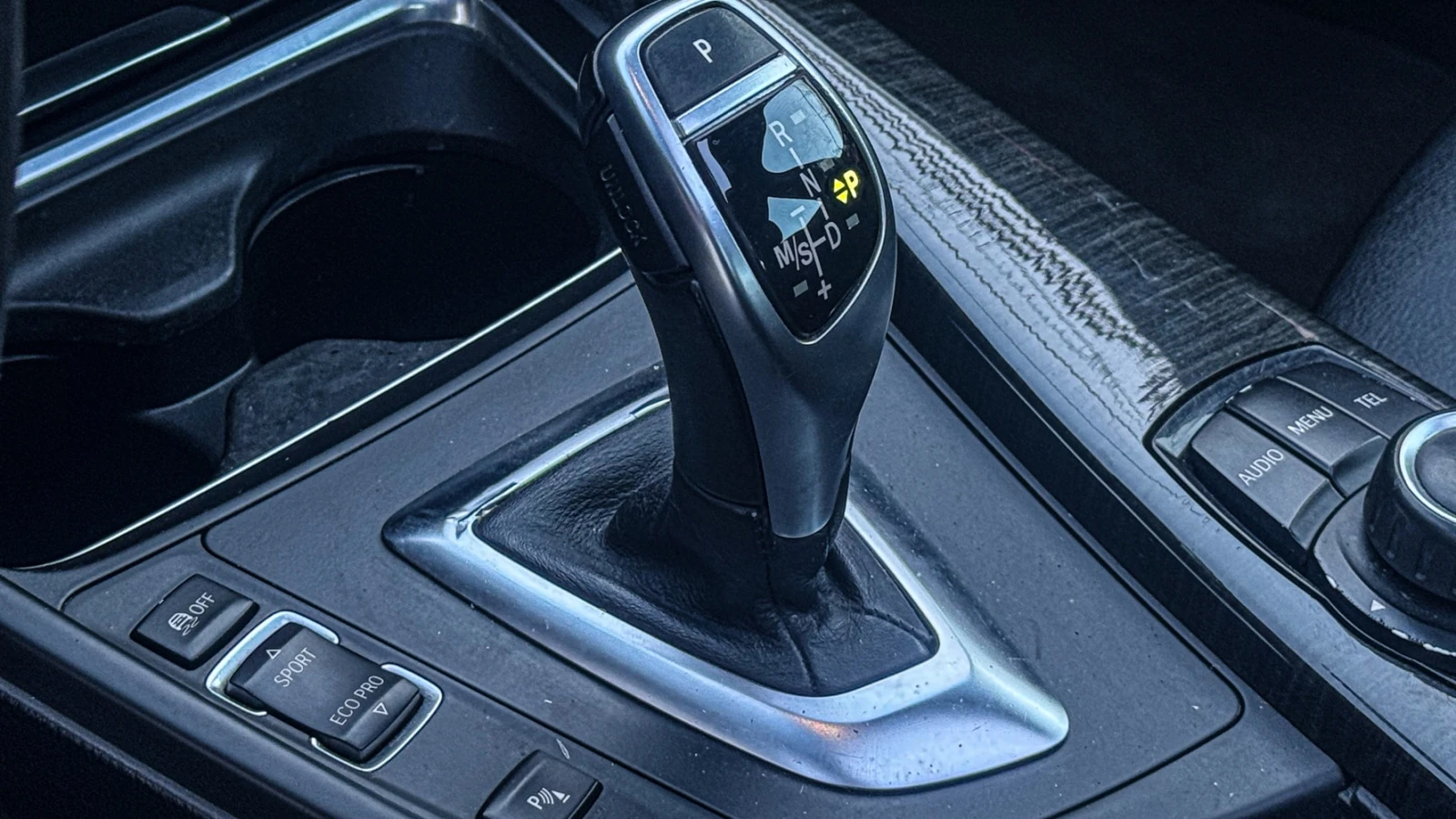 BMW 3 серии, 2015г, передний привод, автомат