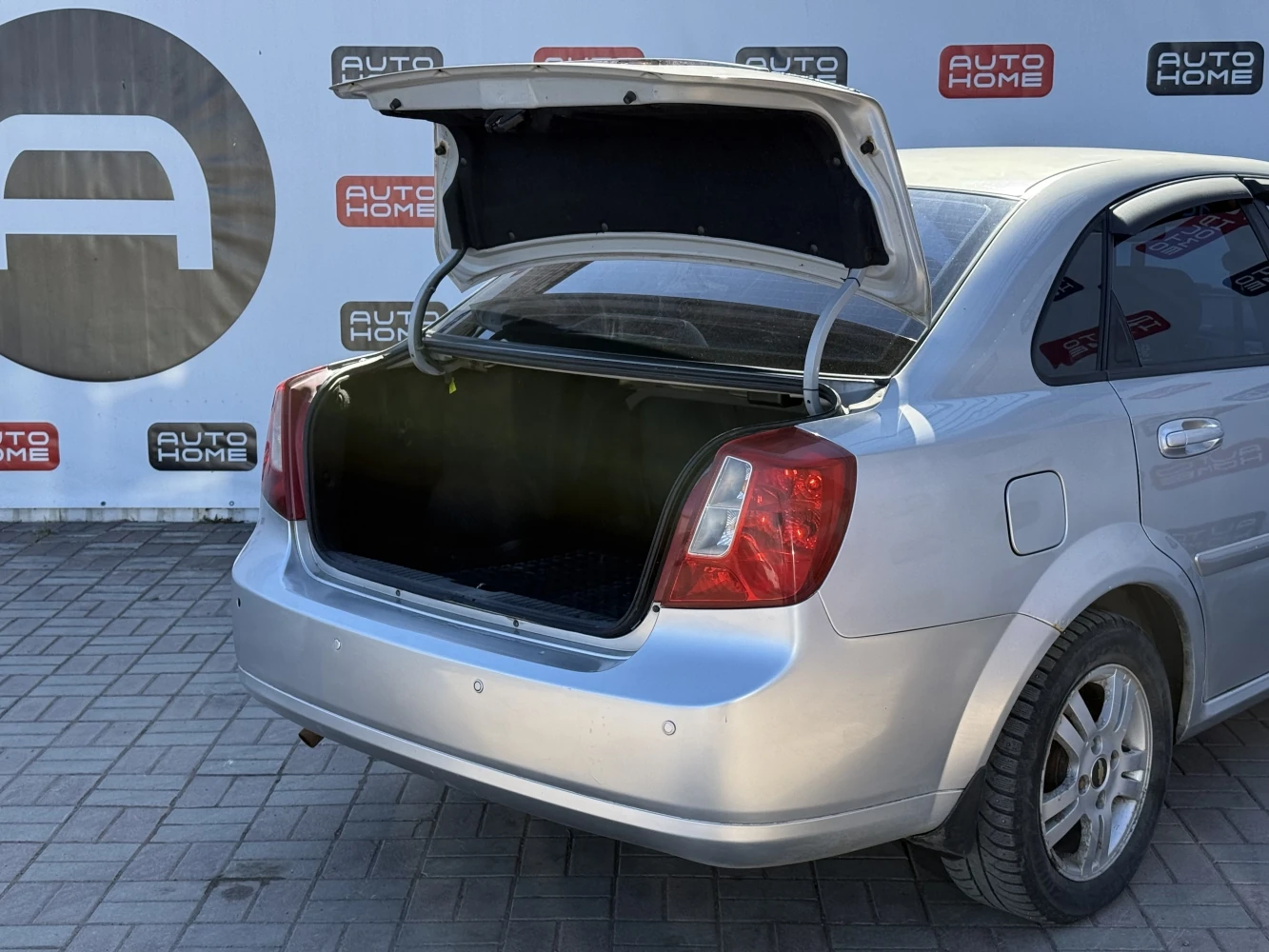 Chevrolet Lacetti, 2005г, передний привод, механика