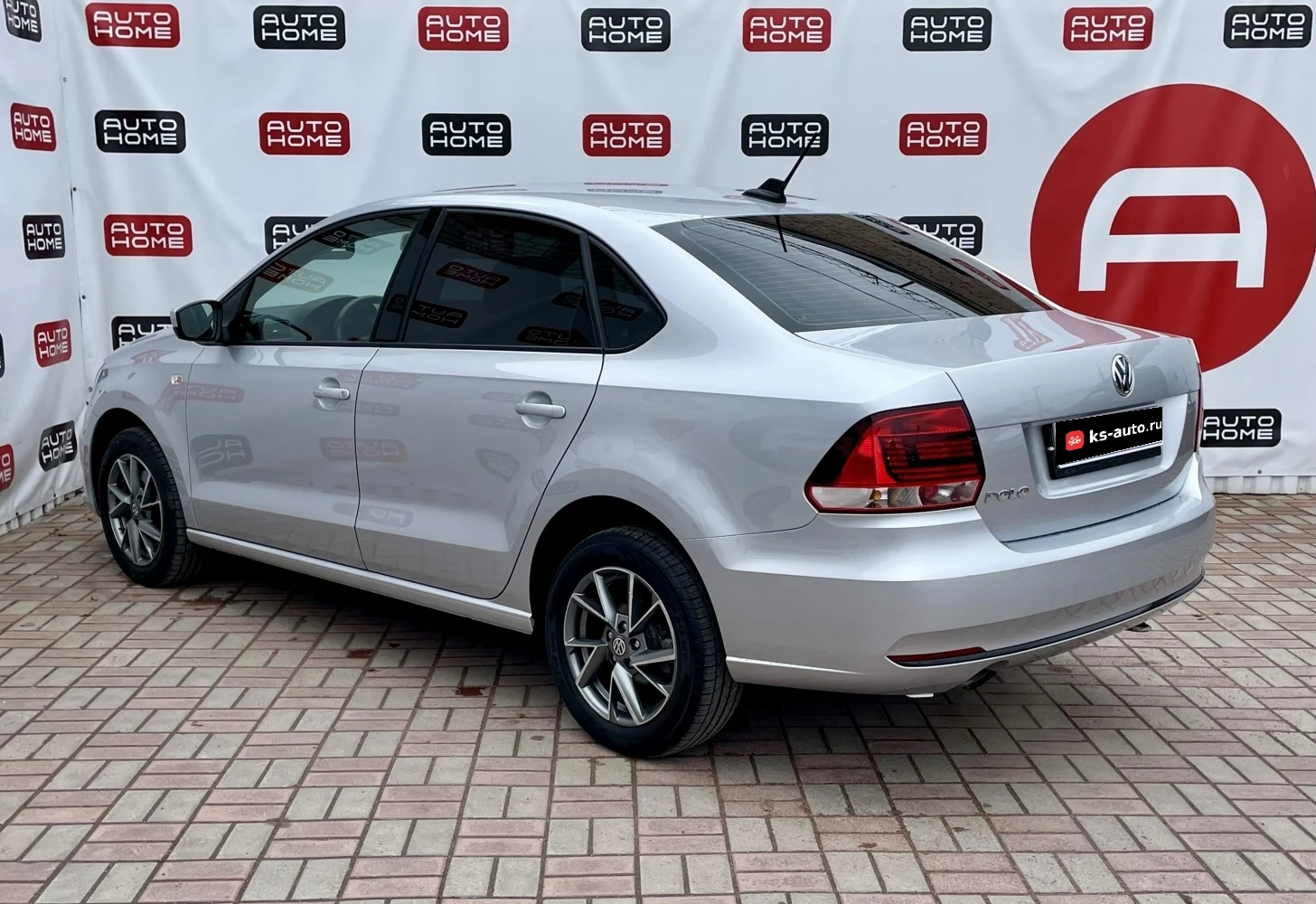 Volkswagen Polo, 2018г, передний привод, автомат