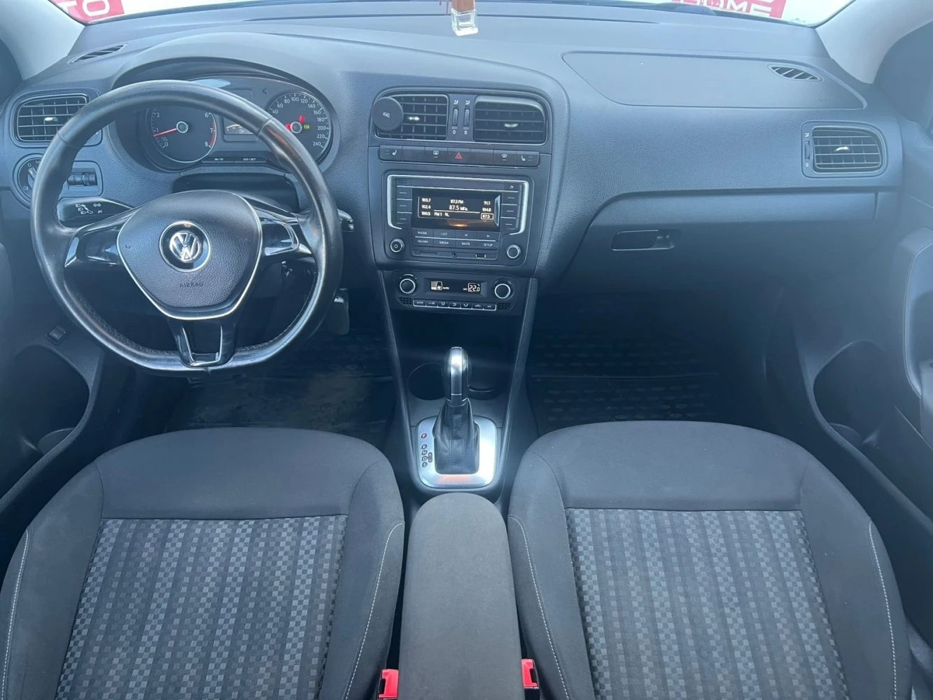 Volkswagen Polo, 2018г, передний привод, автомат