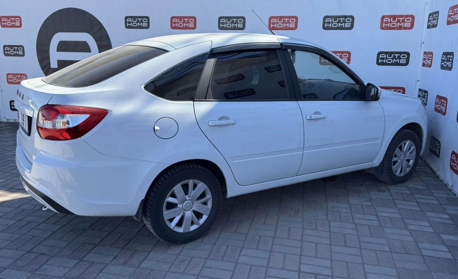 Lada (ВАЗ) Granta, 2023г, передний привод, механика