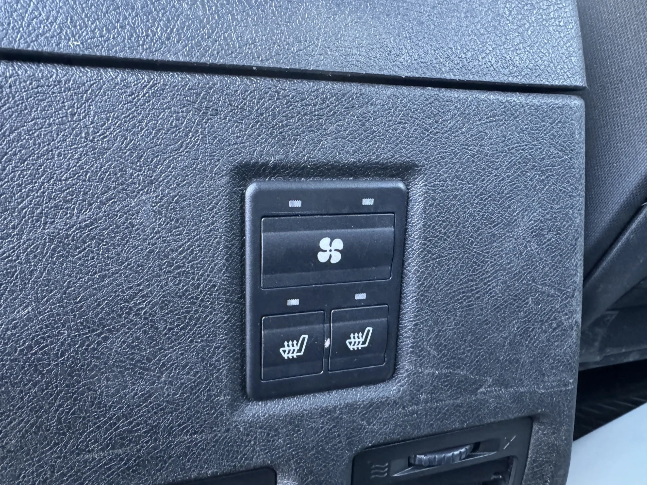 УАЗ Patriot, 2016г, передний привод, механика