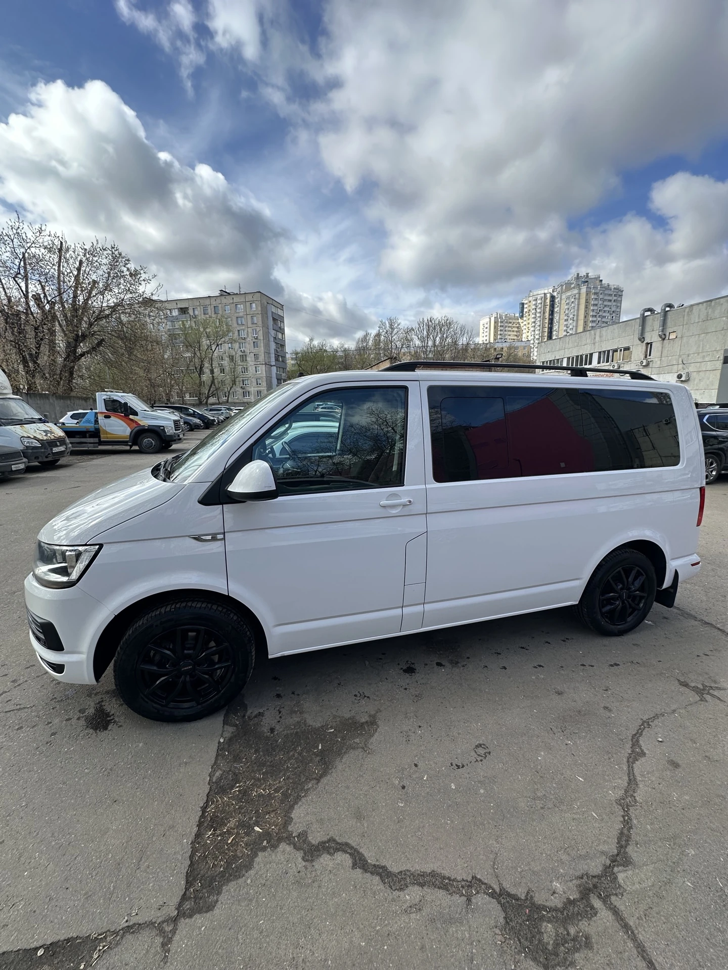 Volkswagen Caravelle, 2017г, передний привод, робот