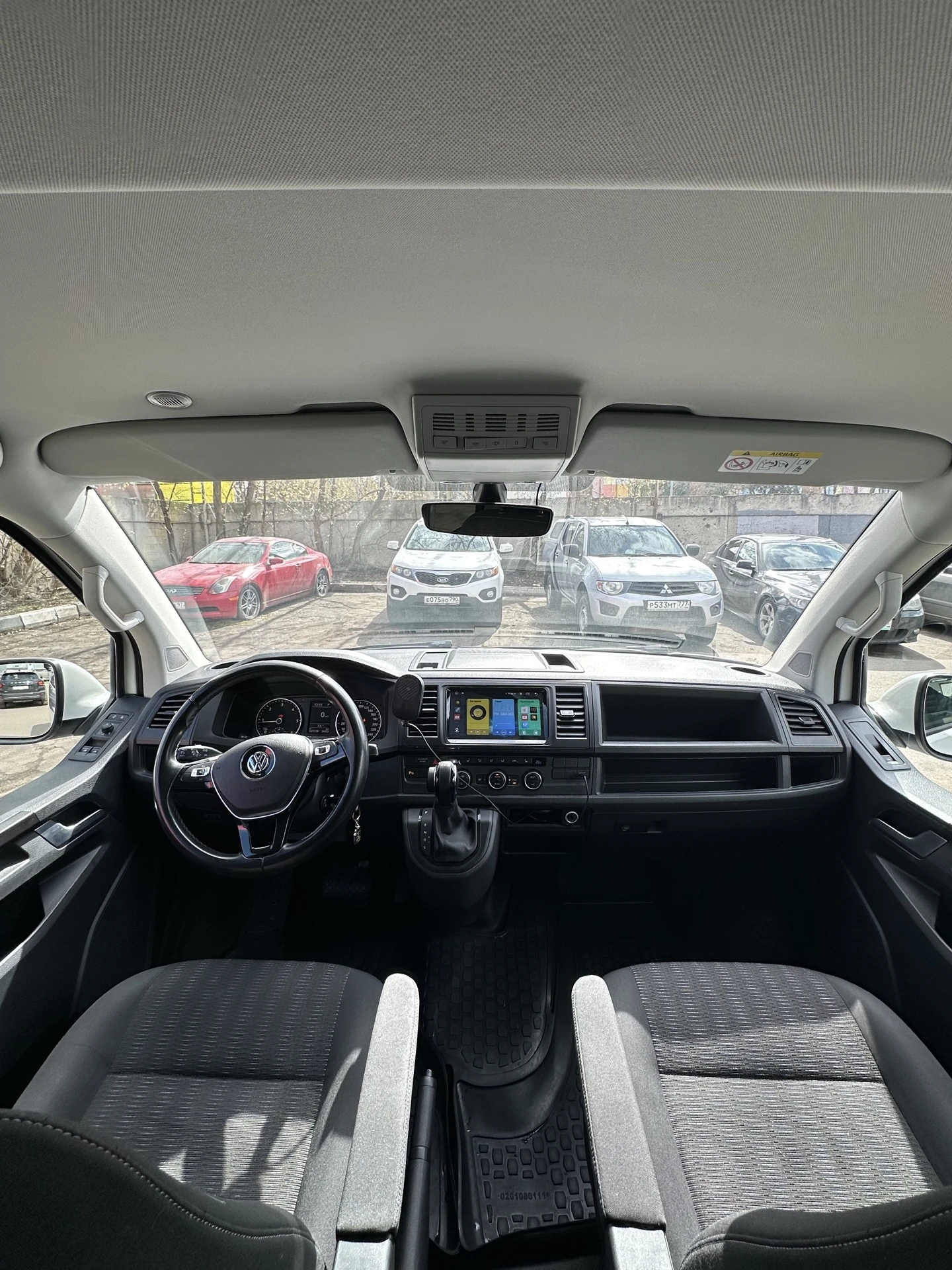 Volkswagen Caravelle, 2017г, передний привод, робот