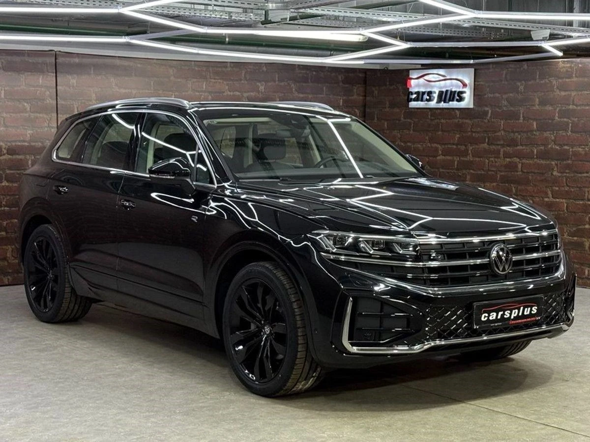 Volkswagen Touareg, 2025г, полный привод, автомат