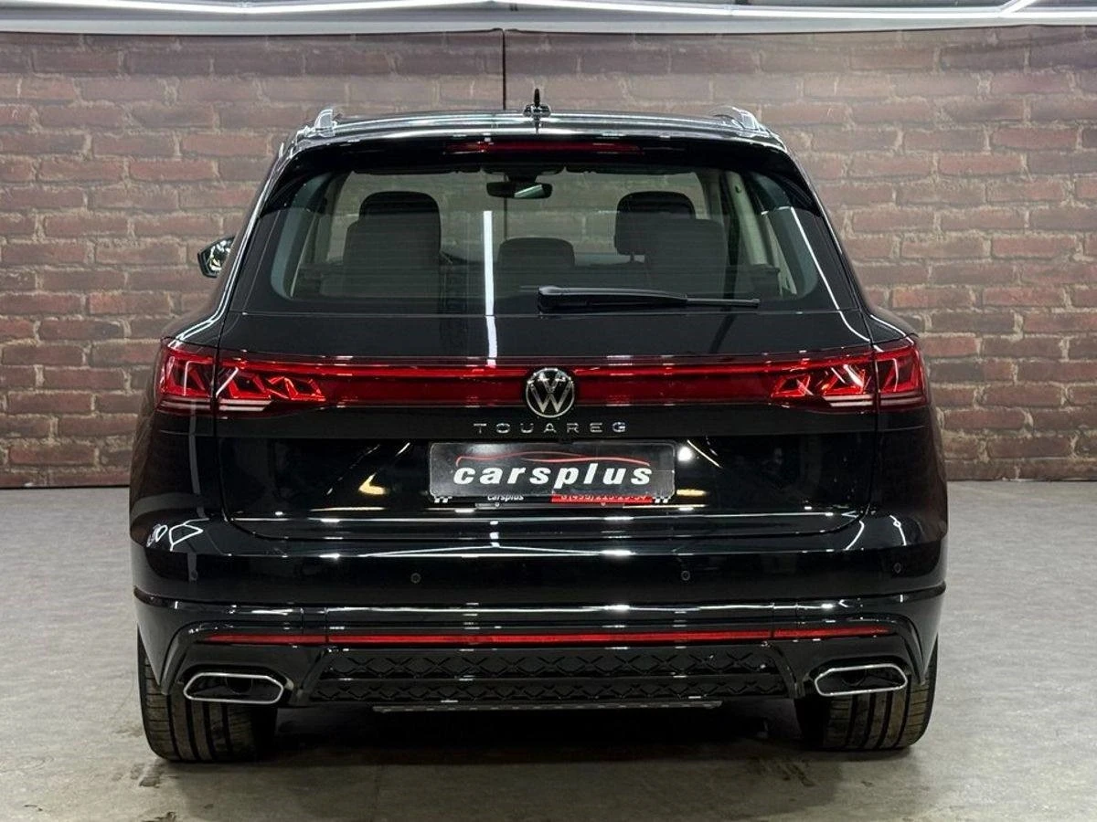 Volkswagen Touareg, 2025г, полный привод, автомат