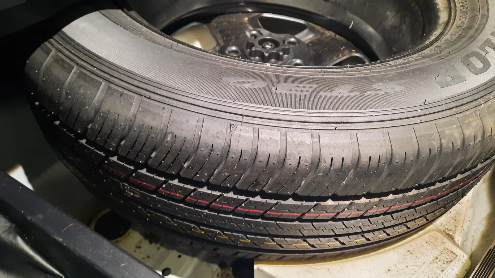 Toyota RAV4, 2014г, полный привод, вариатор