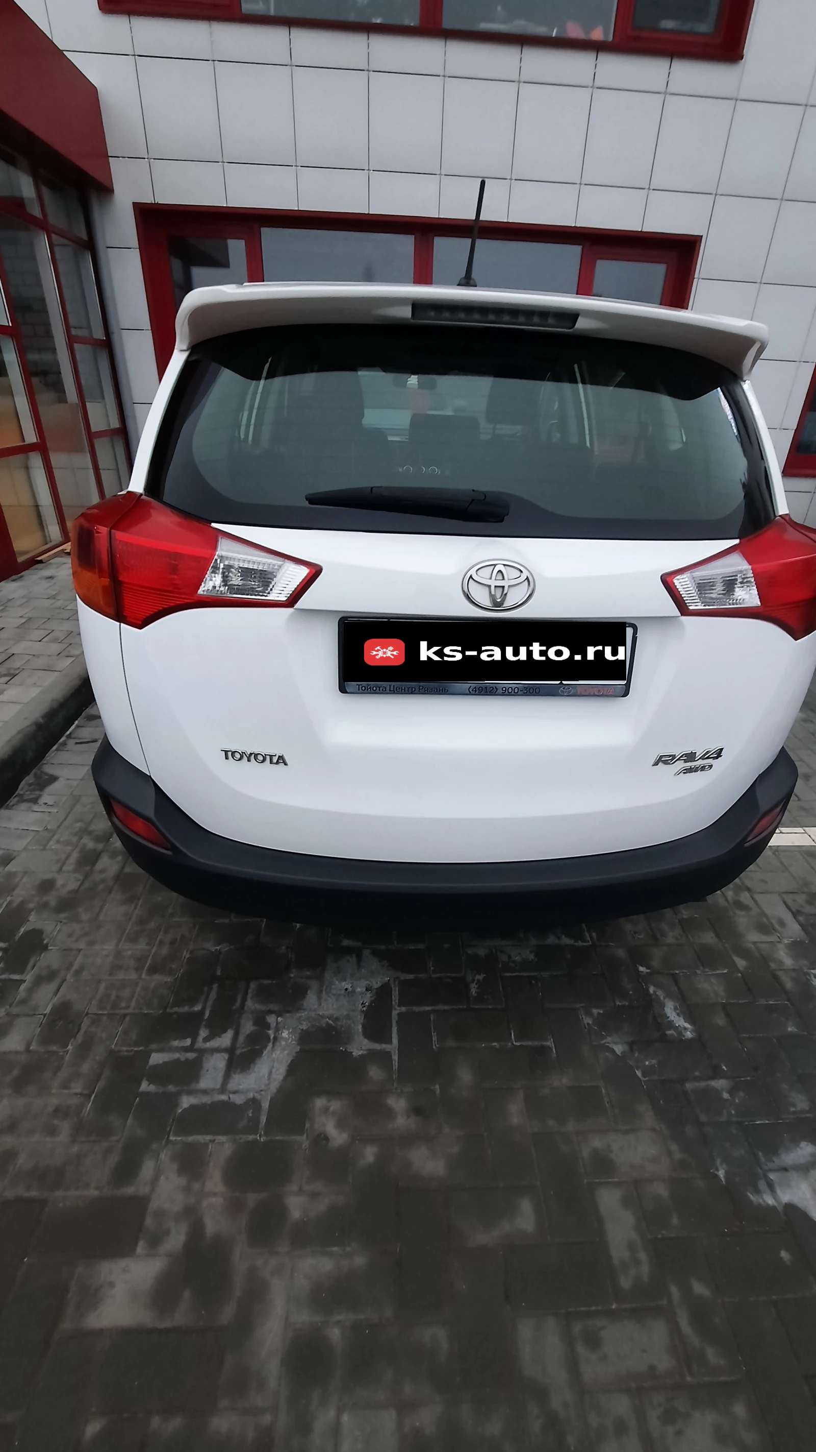 Toyota RAV4, 2014г, полный привод, вариатор