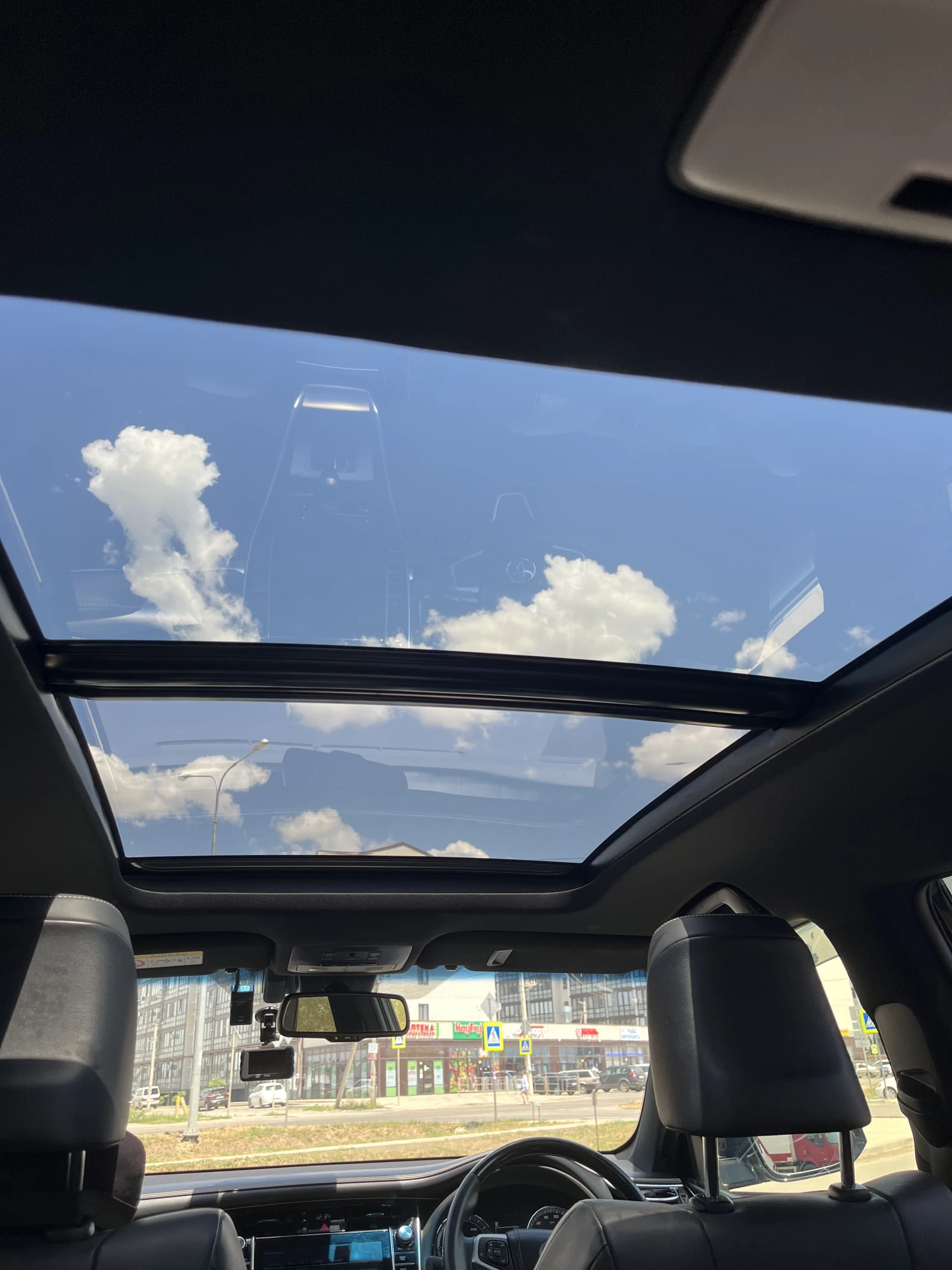 Toyota Harrier, 2018г, полный привод, вариатор