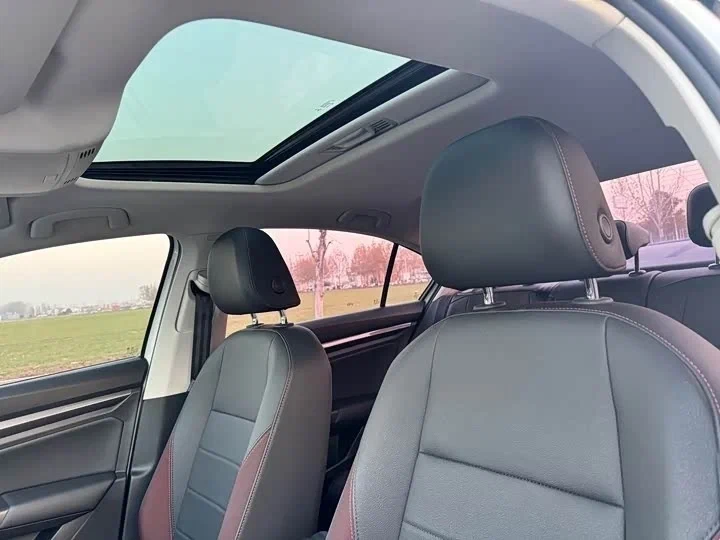 Volkswagen Bora, 2022г, передний привод, робот