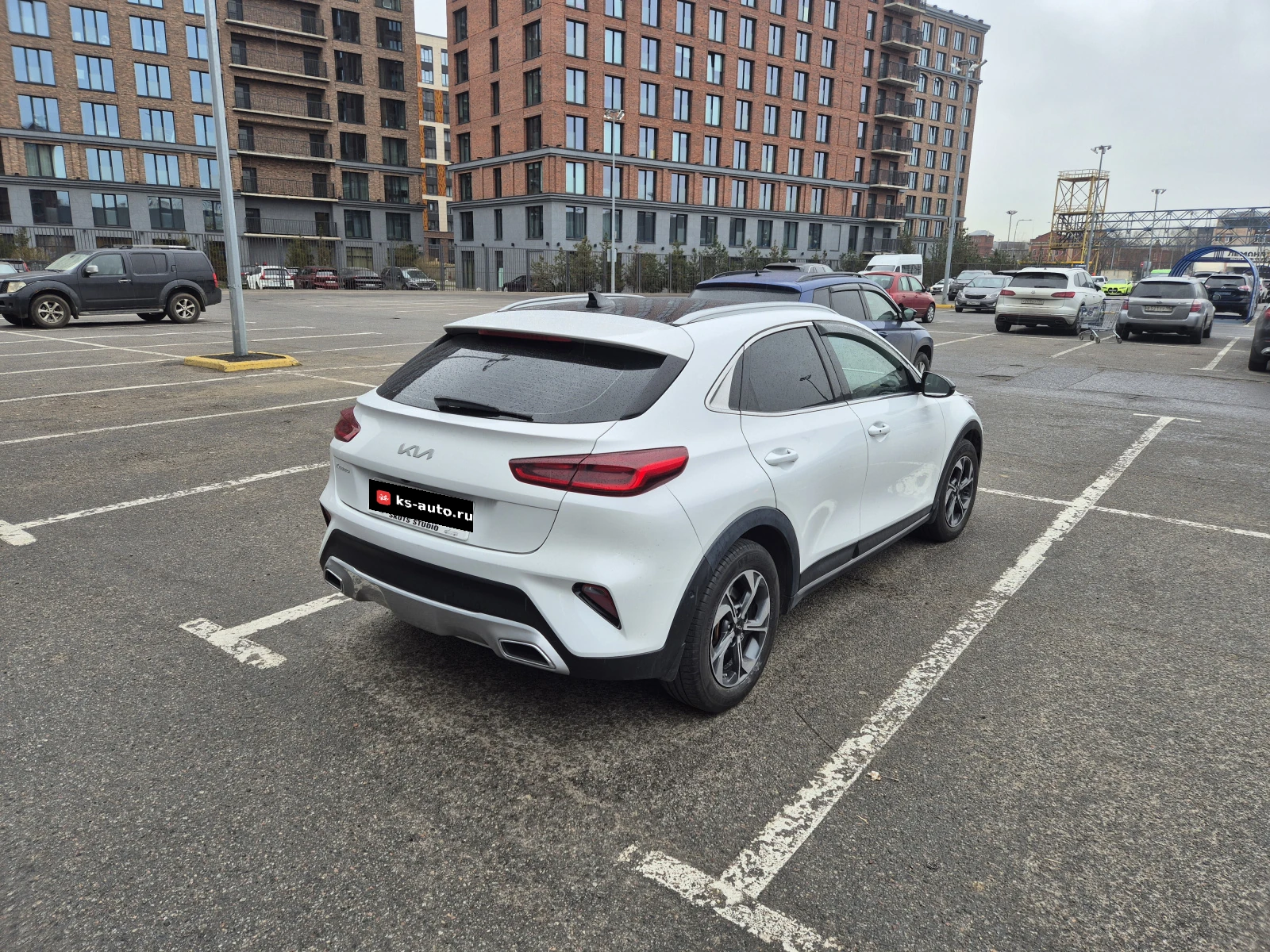 Kia XCeed, 2021г, передний привод, робот