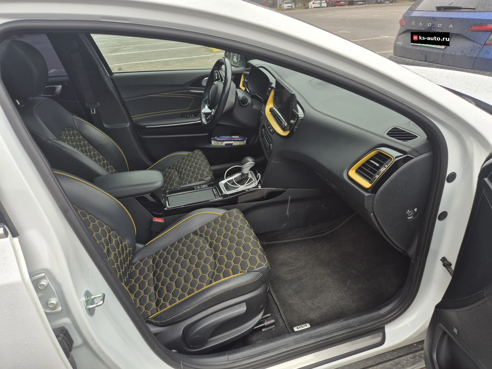 Kia XCeed, 2021г, передний привод, робот