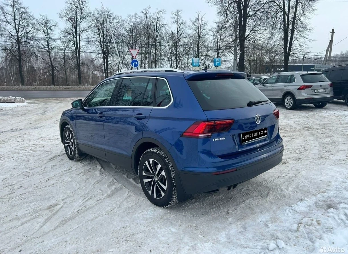 Volkswagen Tiguan, 2019г, передний привод, робот