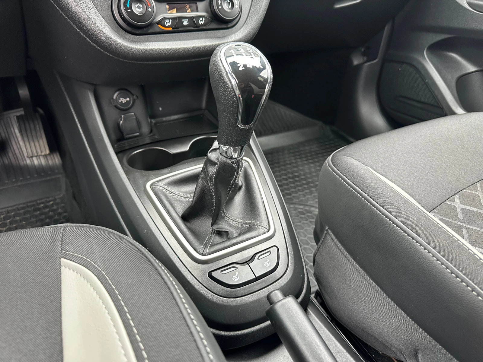 Lada (ВАЗ) Vesta, 2021г, передний привод, механика