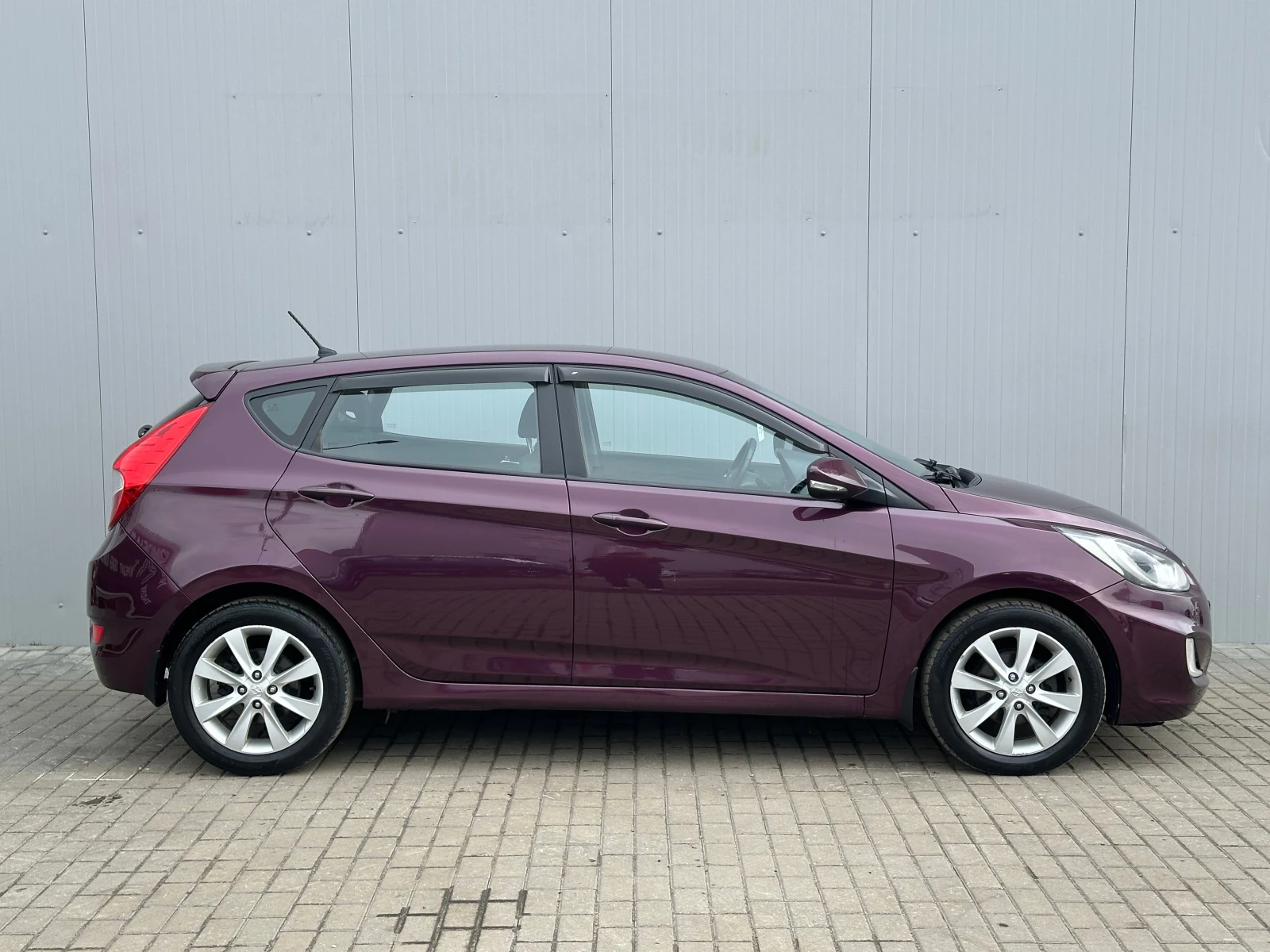 Hyundai Solaris, 2012г, передний привод, механика