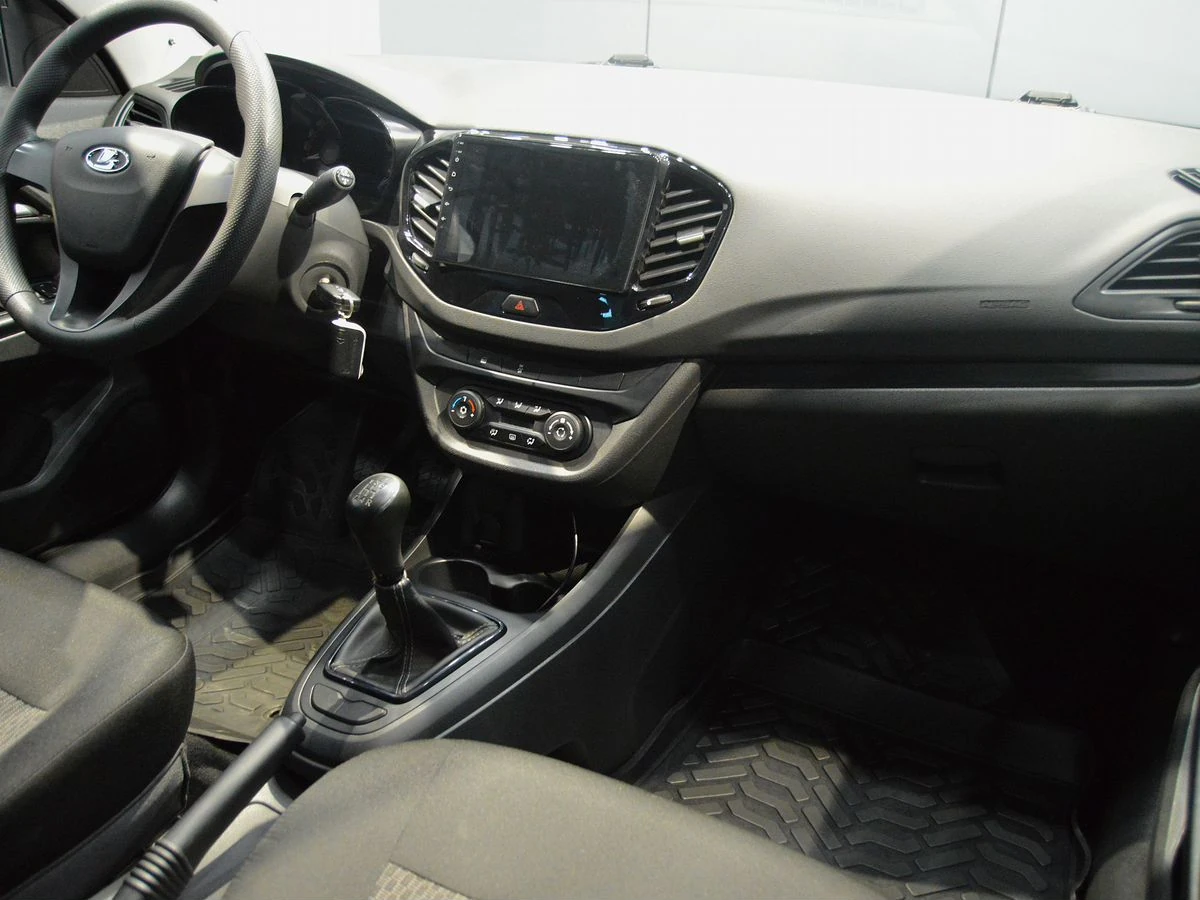 Lada (ВАЗ) Vesta, 2020г, передний привод, механика