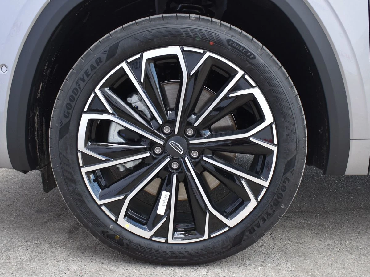 Geely Monjaro, 2025г, полный привод, автомат