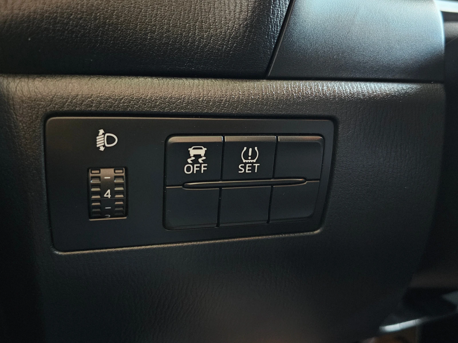 Mazda 3, 2014г, передний привод, автомат