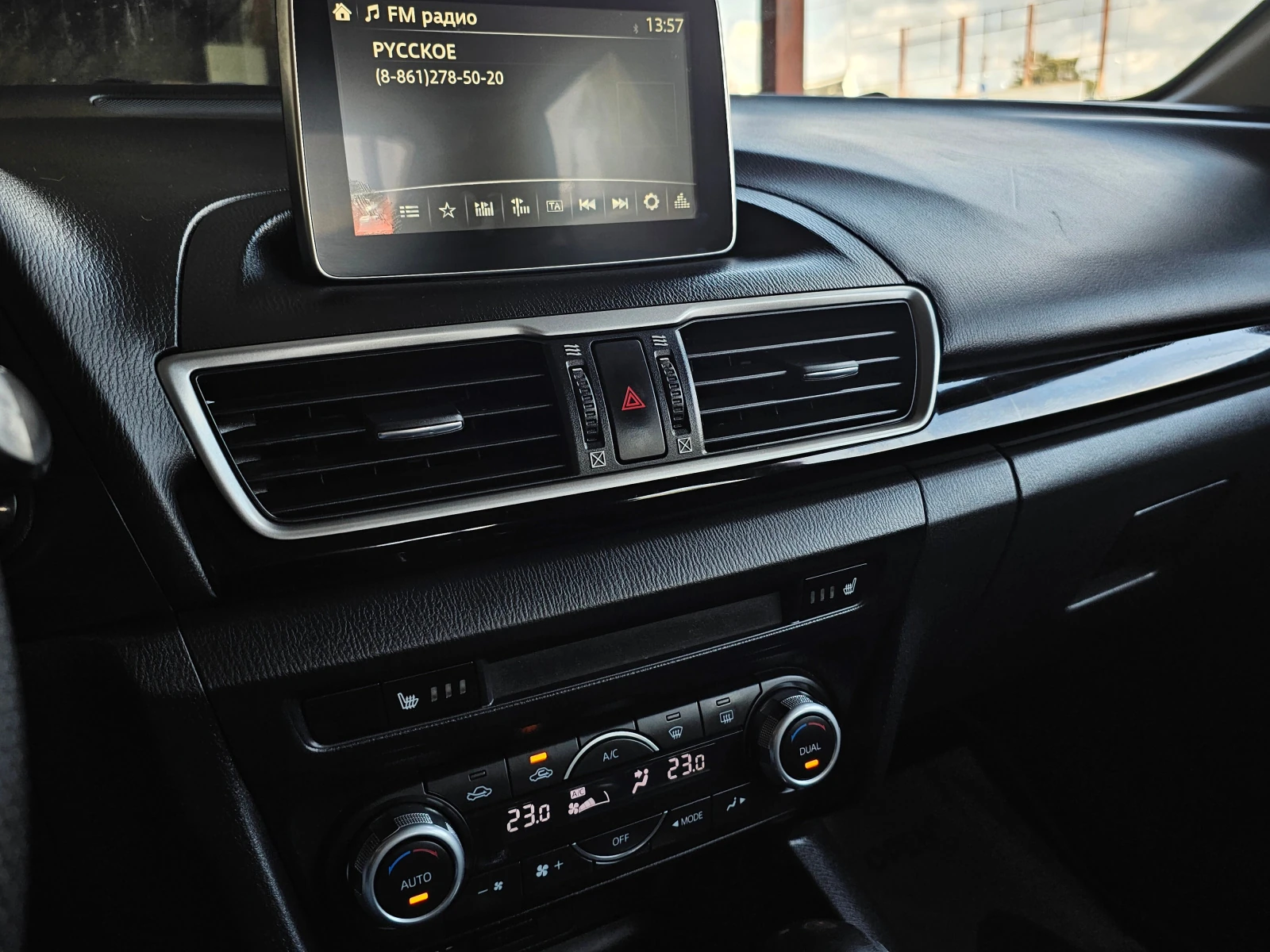 Mazda 3, 2014г, передний привод, автомат