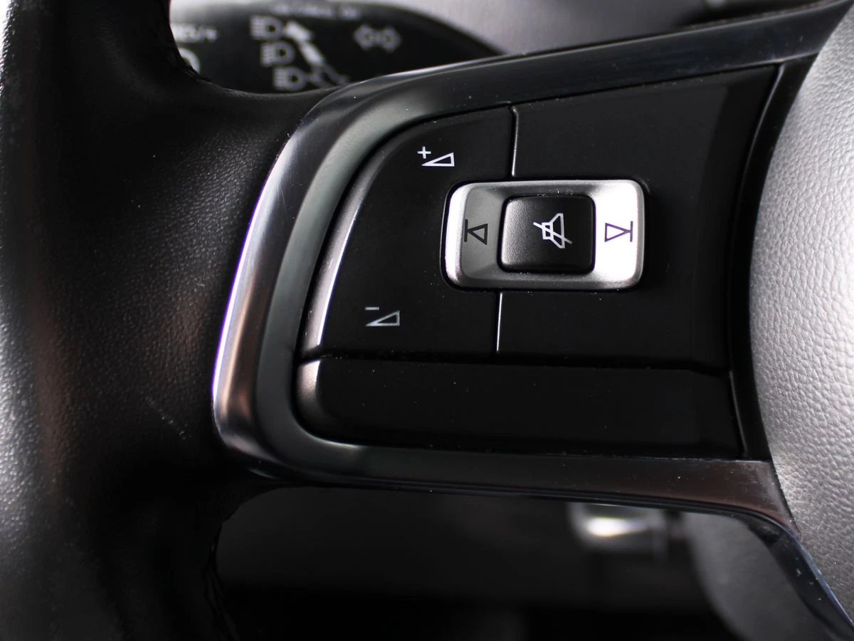 Volkswagen Polo, 2019г, передний привод, автомат