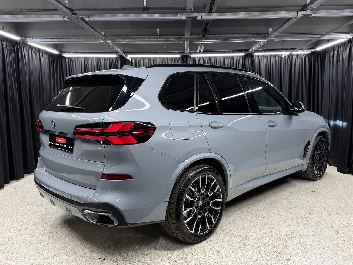 BMW X5, 2025г, полный привод, автомат