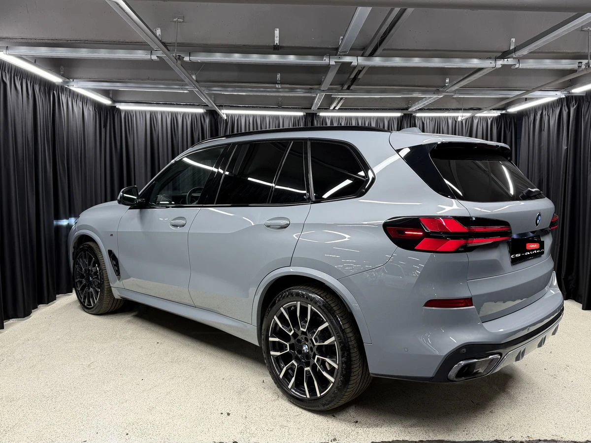 BMW X5, 2025г, полный привод, автомат
