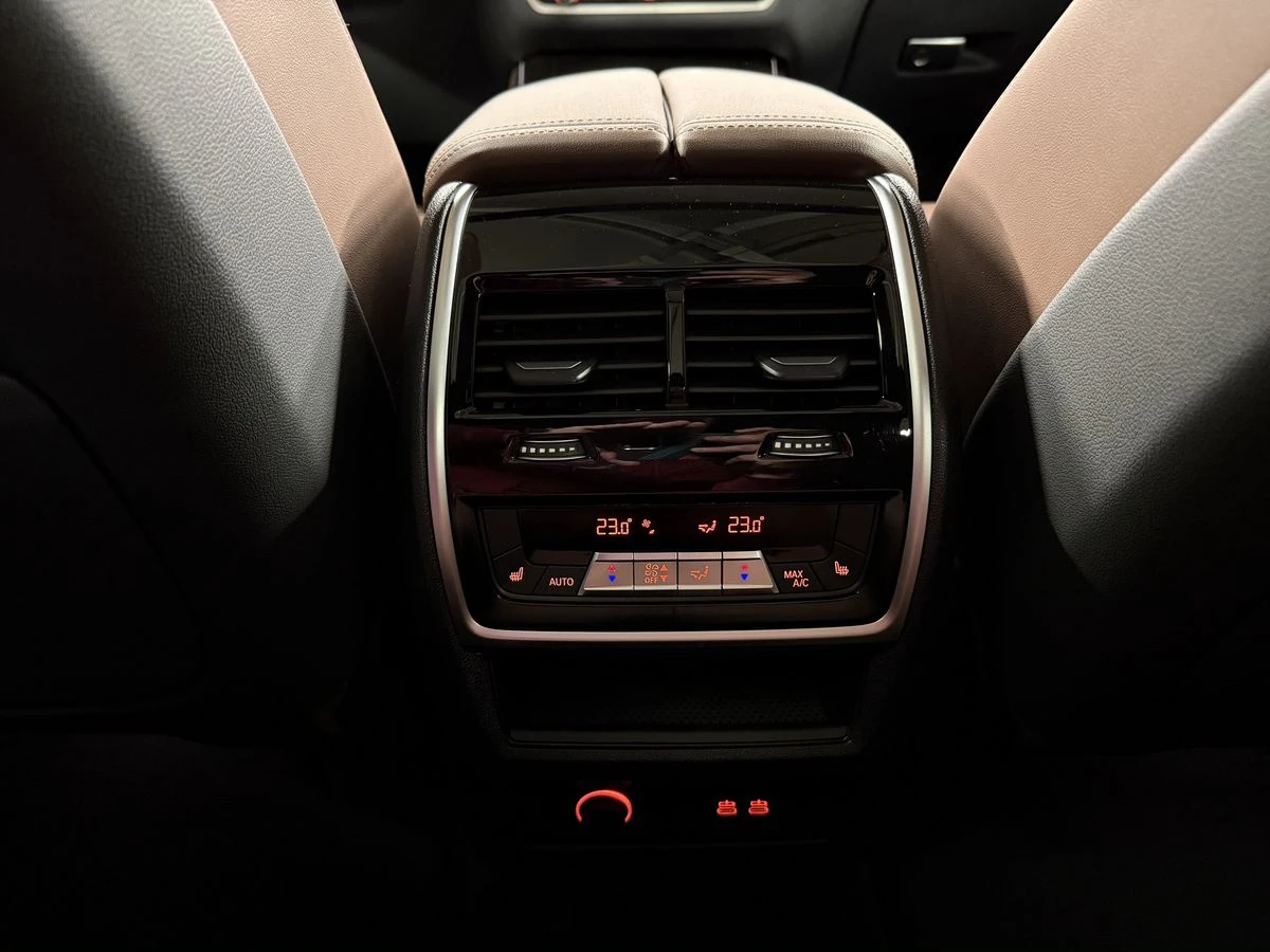 BMW X5, 2025г, полный привод, автомат