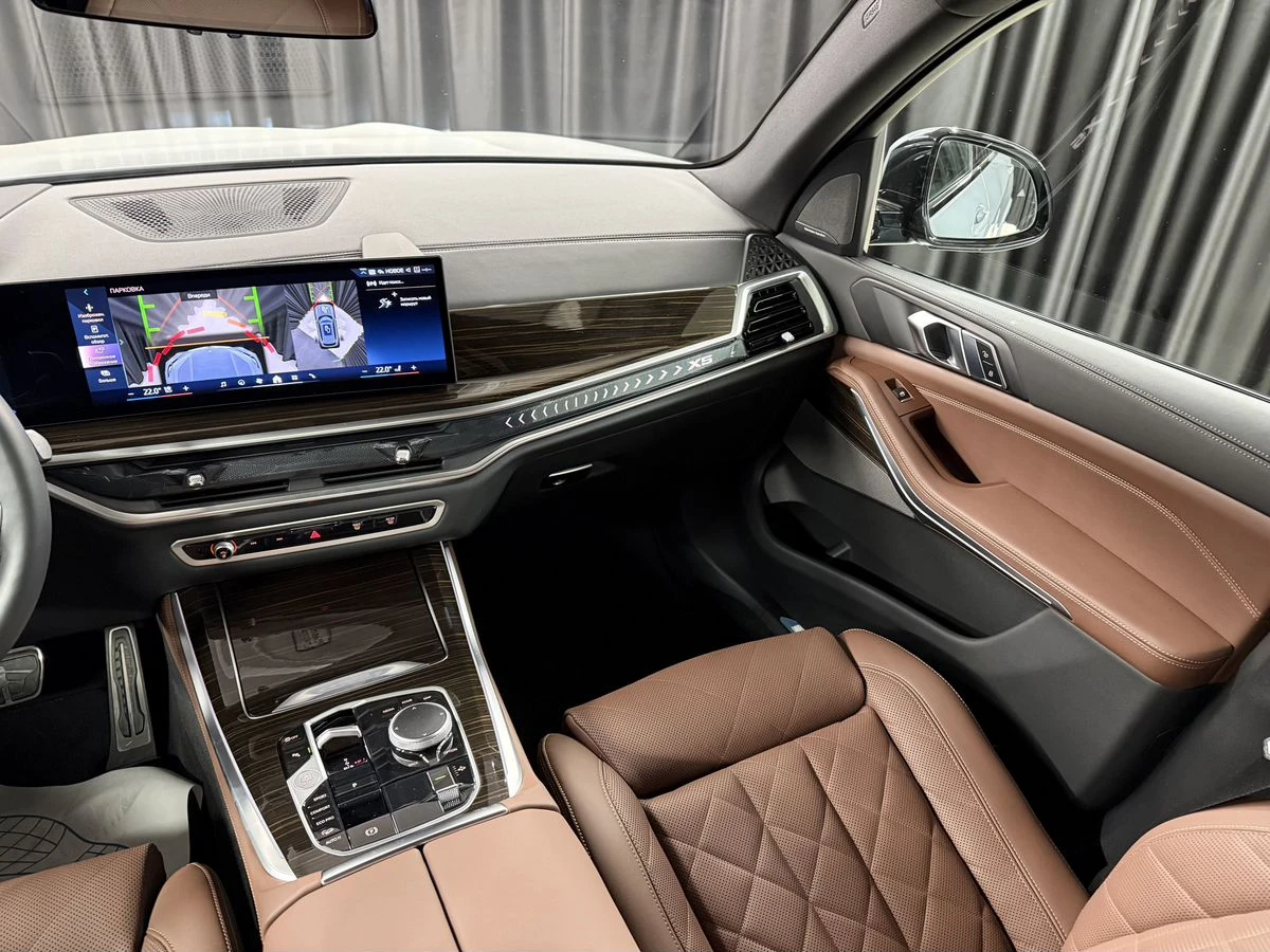 BMW X5, 2025г, полный привод, автомат