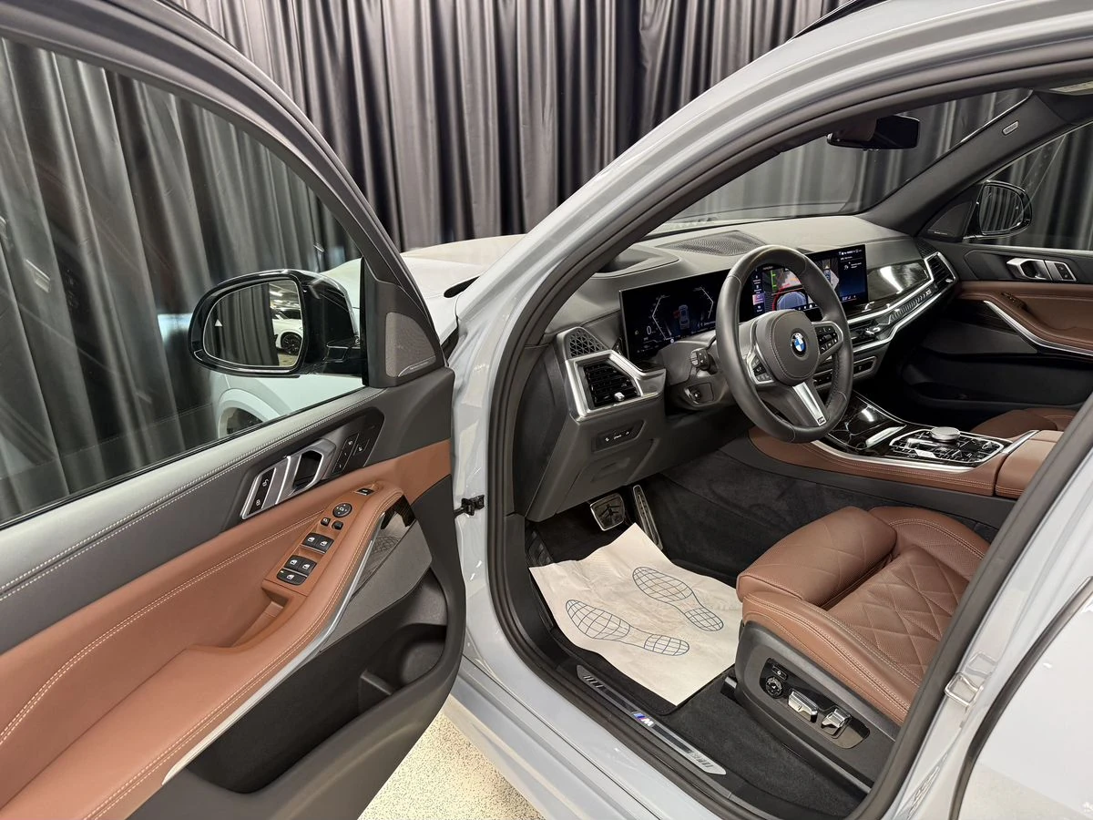 BMW X5, 2025г, полный привод, автомат