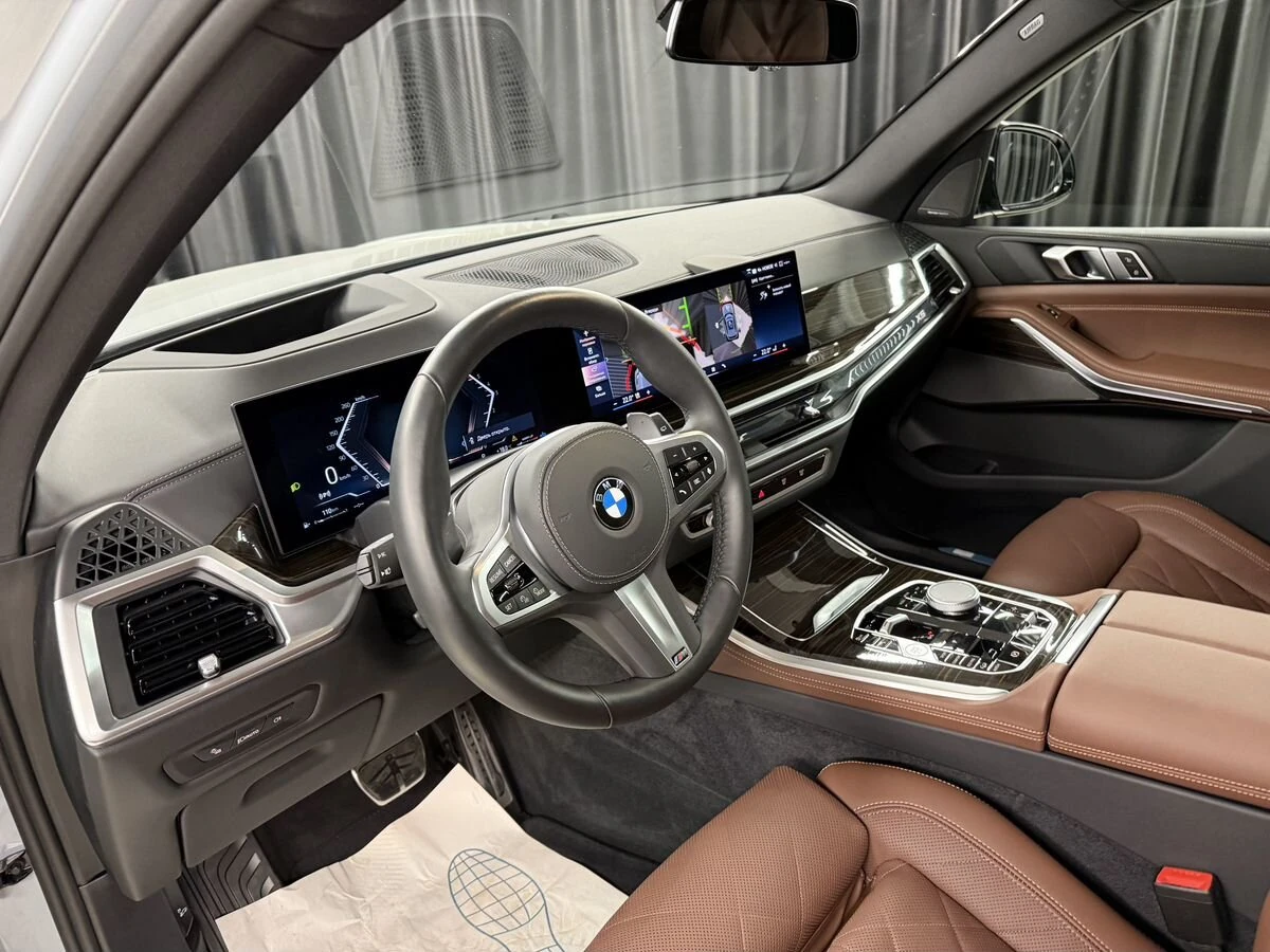 BMW X5, 2025г, полный привод, автомат