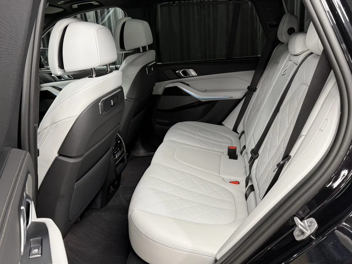 BMW X5, 2025г, полный привод, автомат