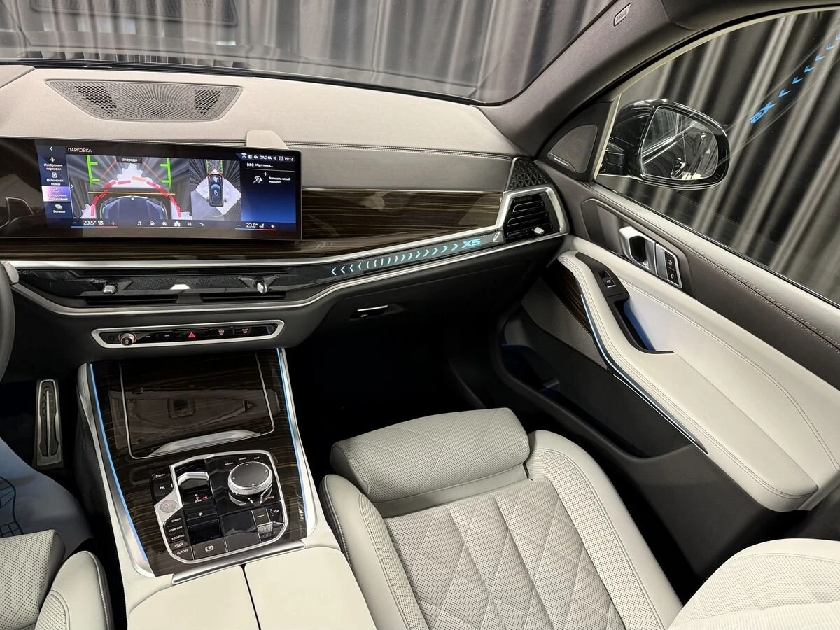 BMW X5, 2025г, полный привод, автомат