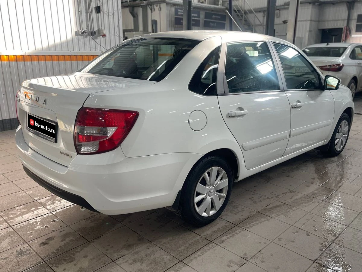 Lada (ВАЗ) Granta, 2021г, передний привод, механика