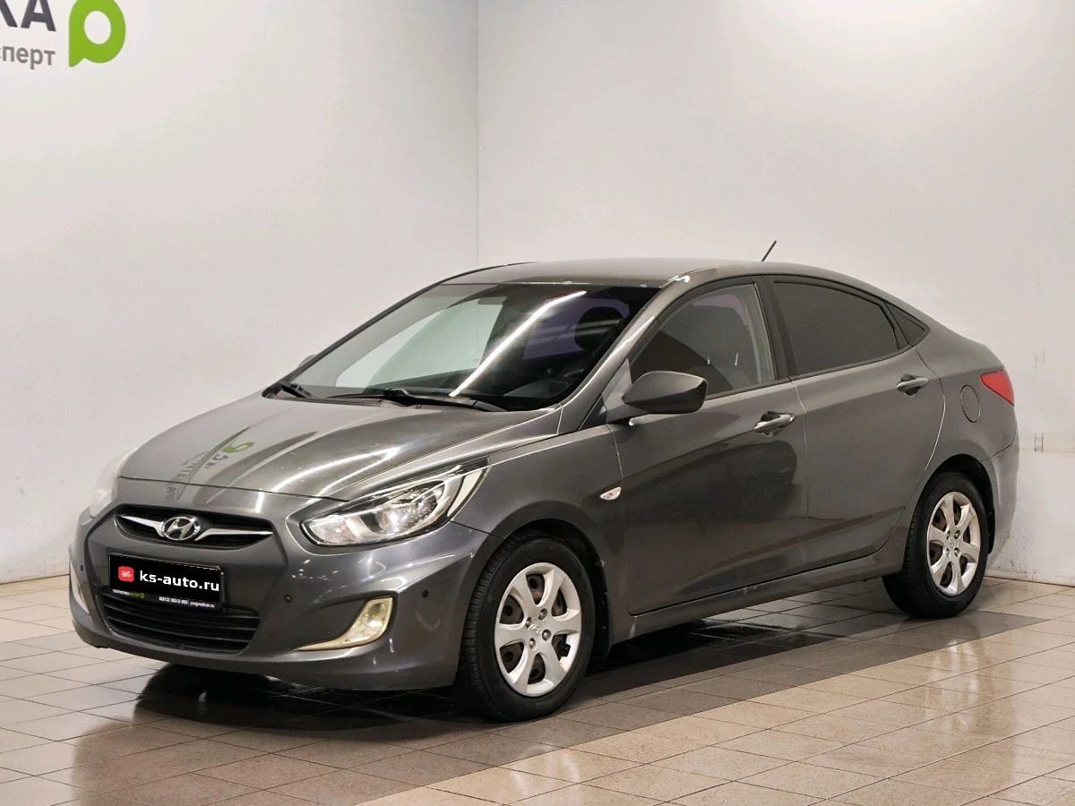 Hyundai Solaris, 2012г, передний привод, автомат