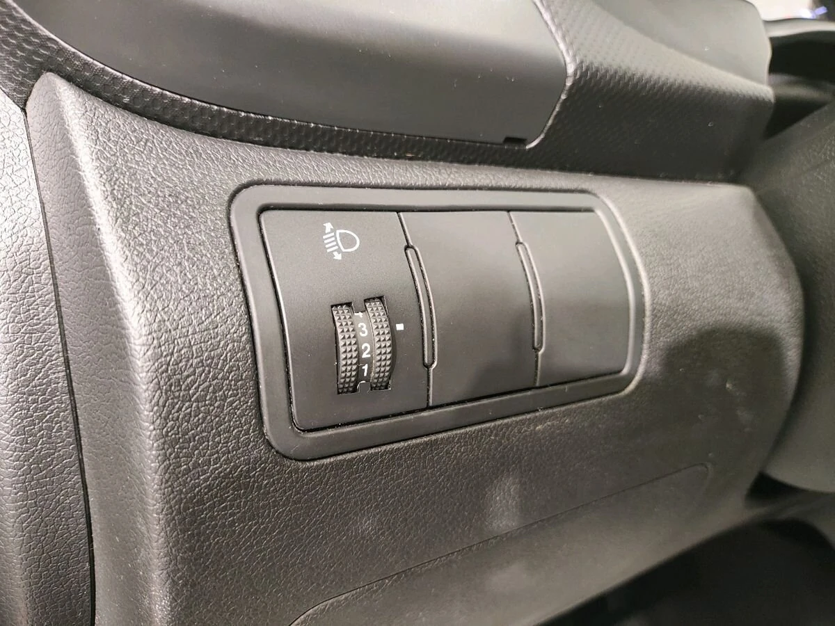 Hyundai Solaris, 2012г, передний привод, автомат