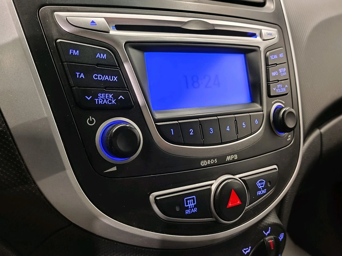 Hyundai Solaris, 2012г, передний привод, автомат