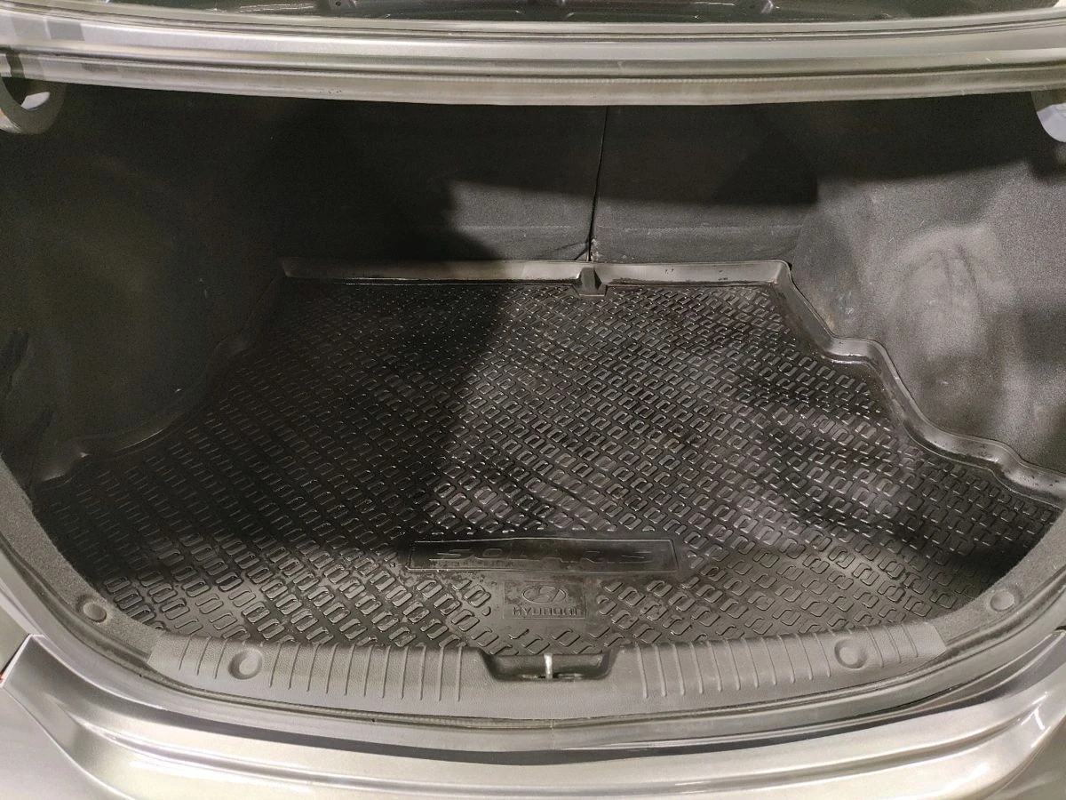 Hyundai Solaris, 2012г, передний привод, автомат