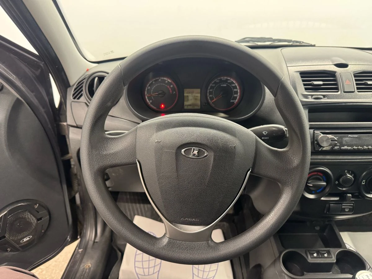 Lada (ВАЗ) Kalina, 2017г, передний привод, механика