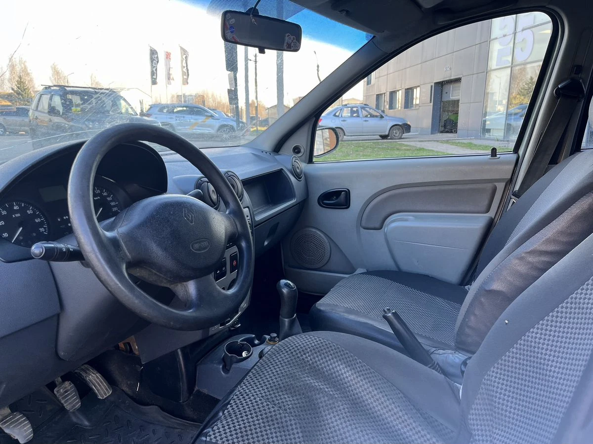 Renault Logan, 2009г, передний привод, механика