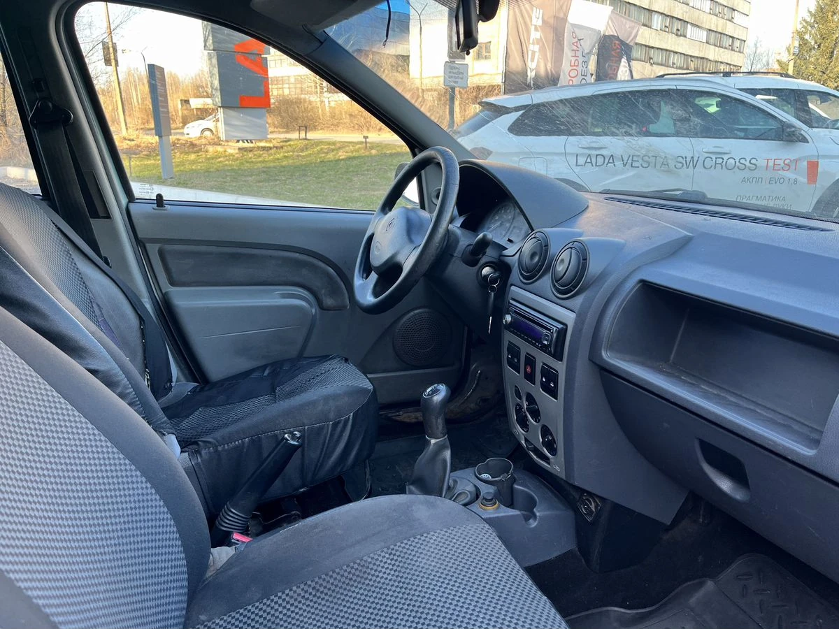 Renault Logan, 2009г, передний привод, механика