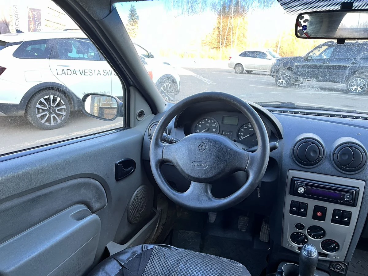 Renault Logan, 2009г, передний привод, механика