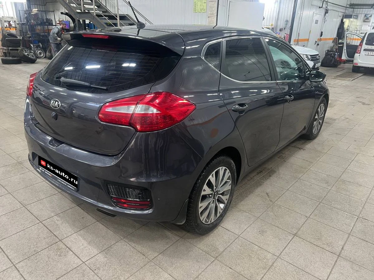 Kia Ceed, 2015г, передний привод, робот