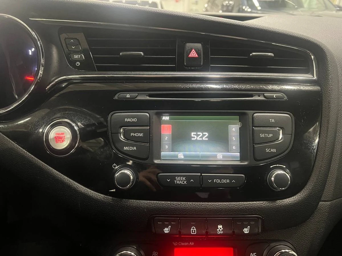 Kia Ceed, 2015г, передний привод, робот