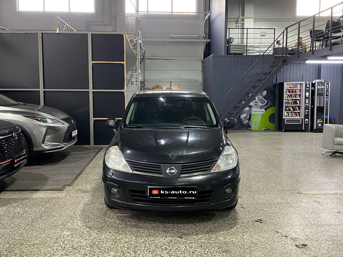 Nissan Tiida, 2008г, передний привод, механика