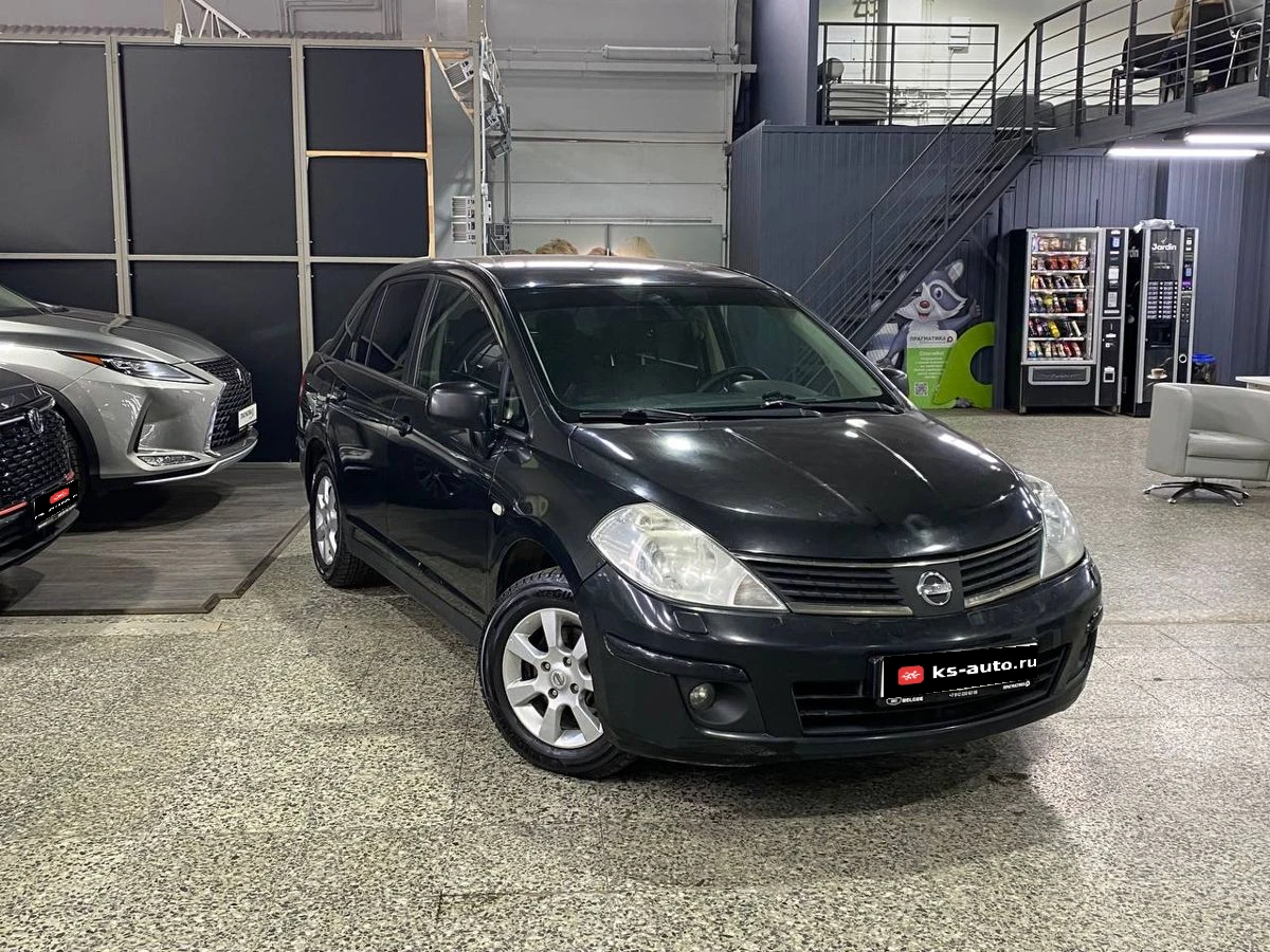Nissan Tiida, 2008г, передний привод, механика