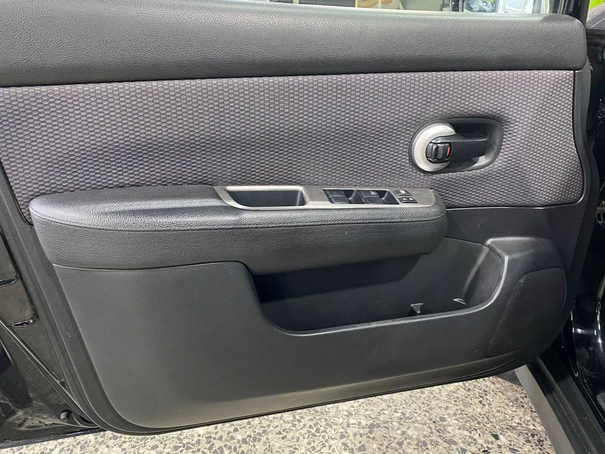 Nissan Tiida, 2008г, передний привод, механика