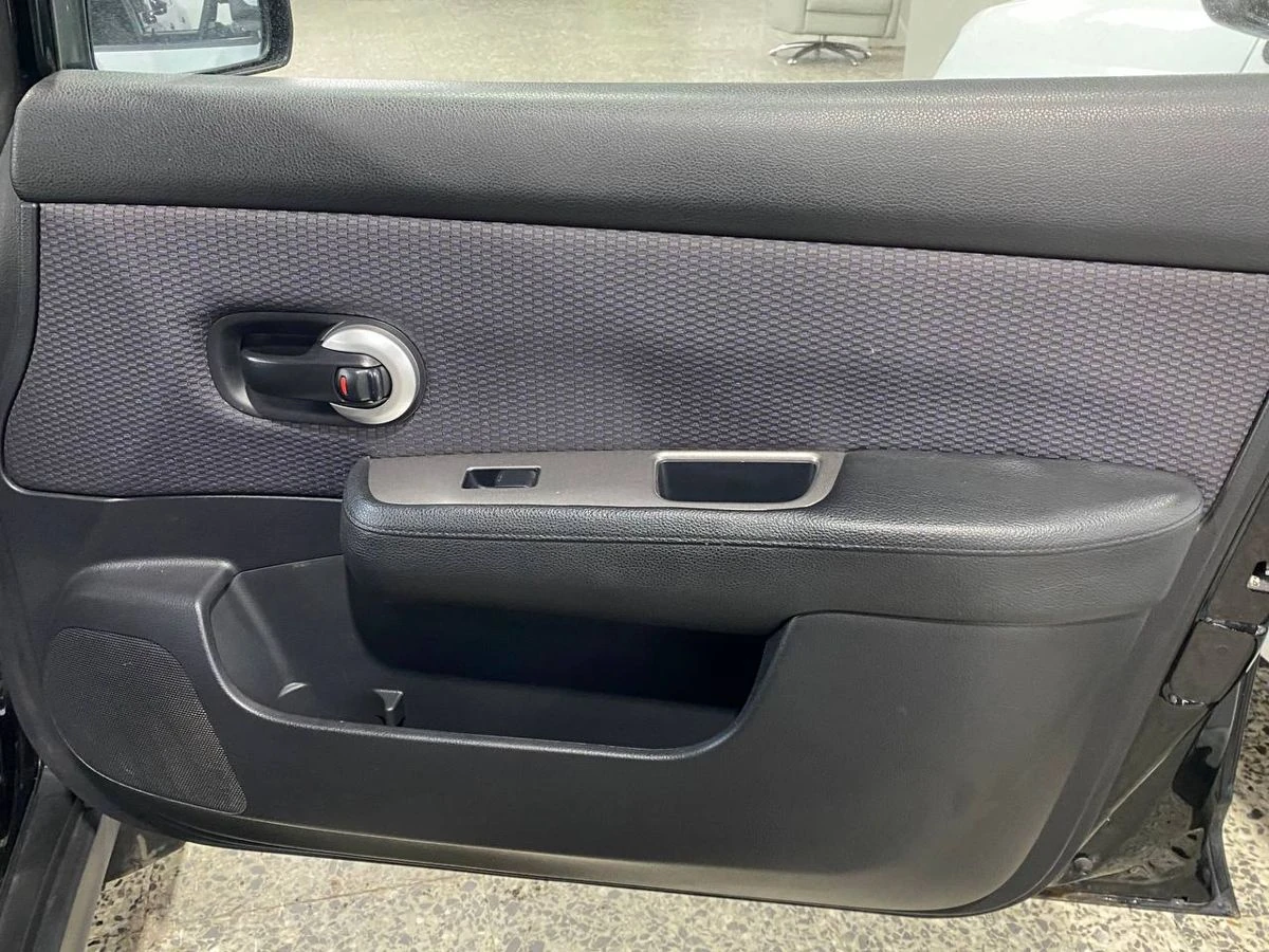 Nissan Tiida, 2008г, передний привод, механика