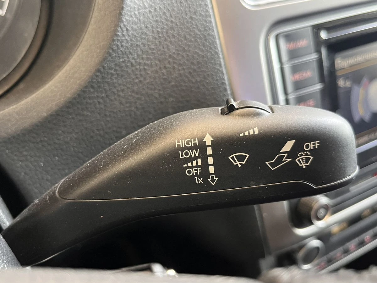 Volkswagen Polo, 2015г, передний привод, автомат